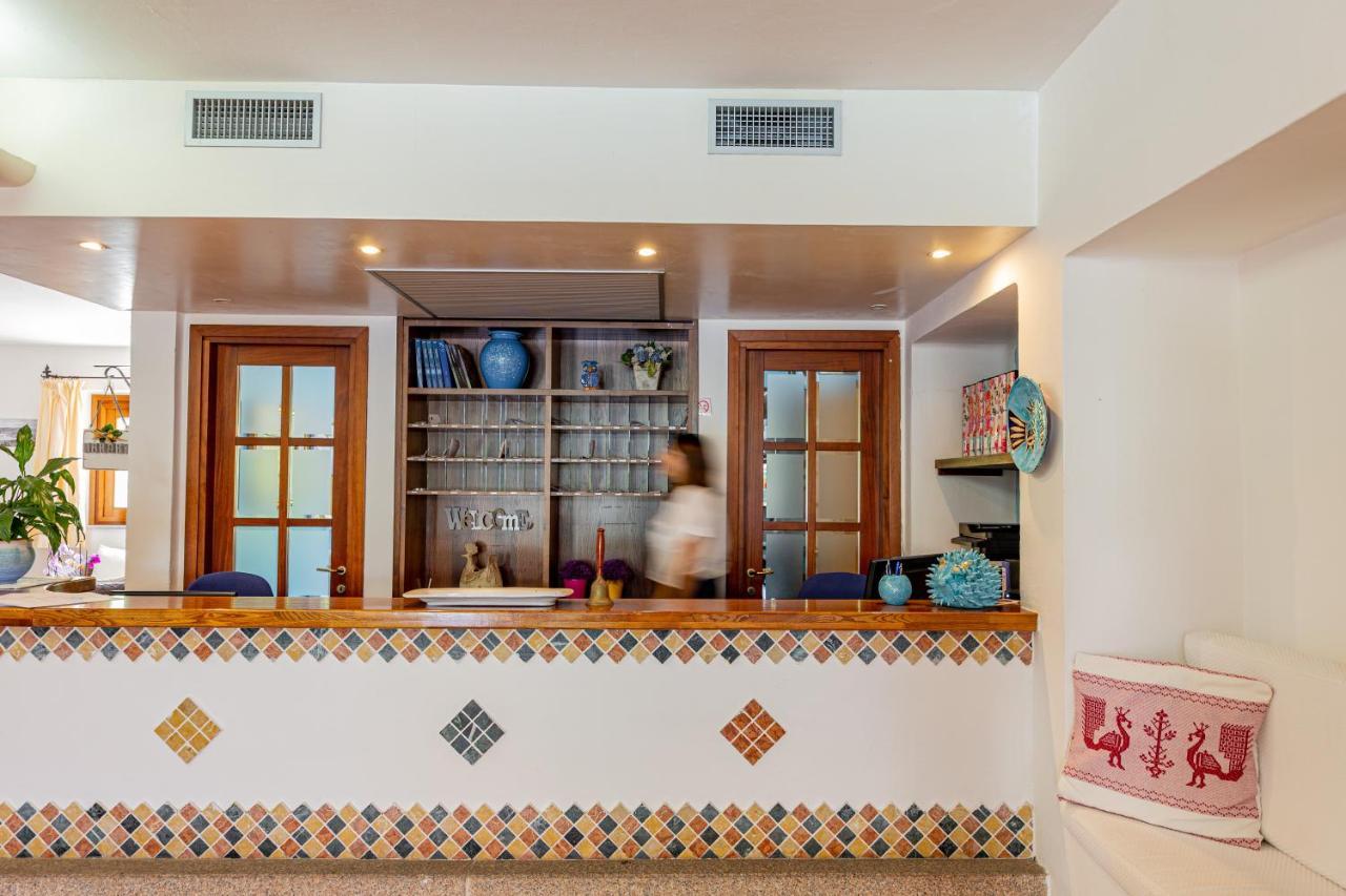 Hotel La Funtana Santa Teresa di Gallura Esterno foto